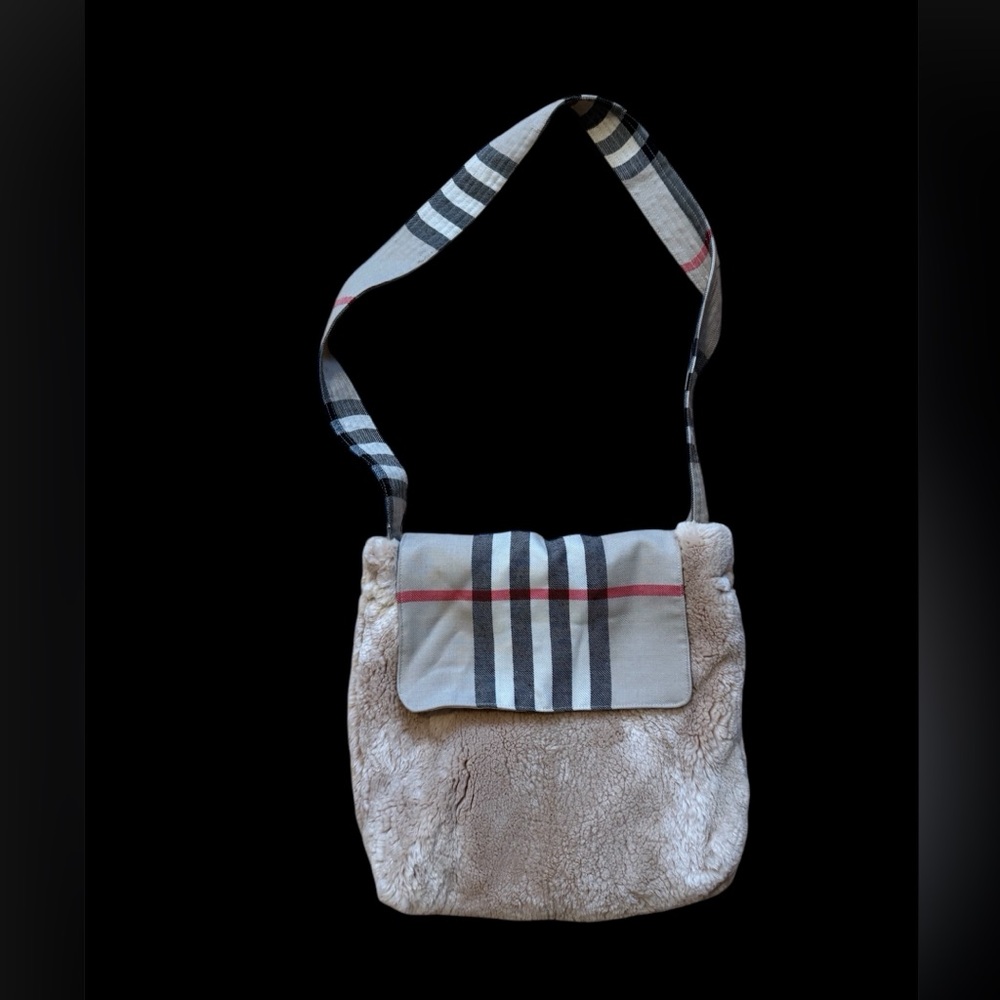 New crossbody purse made out of wool and fur imitation